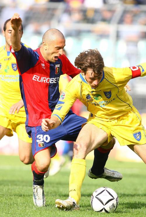 Una marcia trionfale a Frosinone Il Genoa vince e supera il Napoli