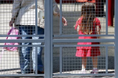 Il Pm sente 25 persone: tutte difendono le maestre