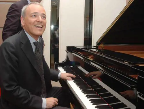 Nella casa della musica il primo a suonare è Musso