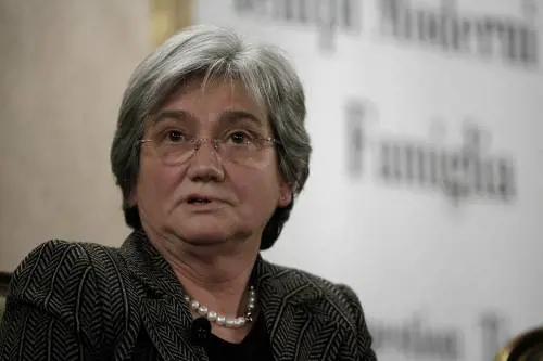 La Bindi scarica i gay 
e il governo scarica lei