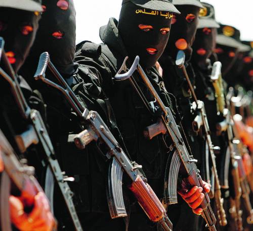 Al Qaida è a Gaza e rivendica il sequestro del giornalista Bbc