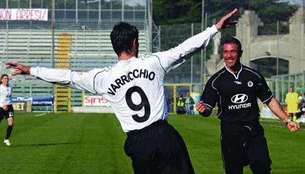 Lo Spezia cerca punti con Mondini in porta e Varricchio davanti