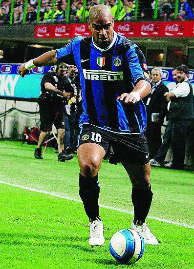 Mancini scarica  Adriano:«Spero  cambi in futuro»