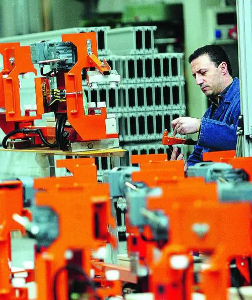 Leconomia frena, lItalia ultima in Europa