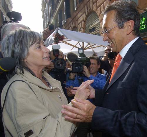 Anche Vincenzi si arrende e si mette in coda per Fini