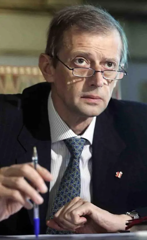 Dico, lUnione   contro Fassino che tende la mano a Pezzotta