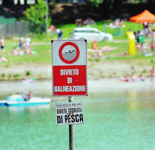 «Bandiera rossa» all’Idroscalo ma sulle spiagge è tutto esaurito