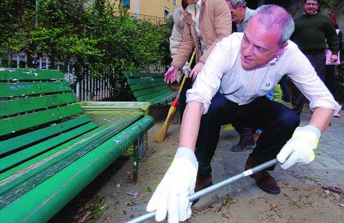 Il Polo si affida a un Prof azzurro per espugnare la rossa Genova