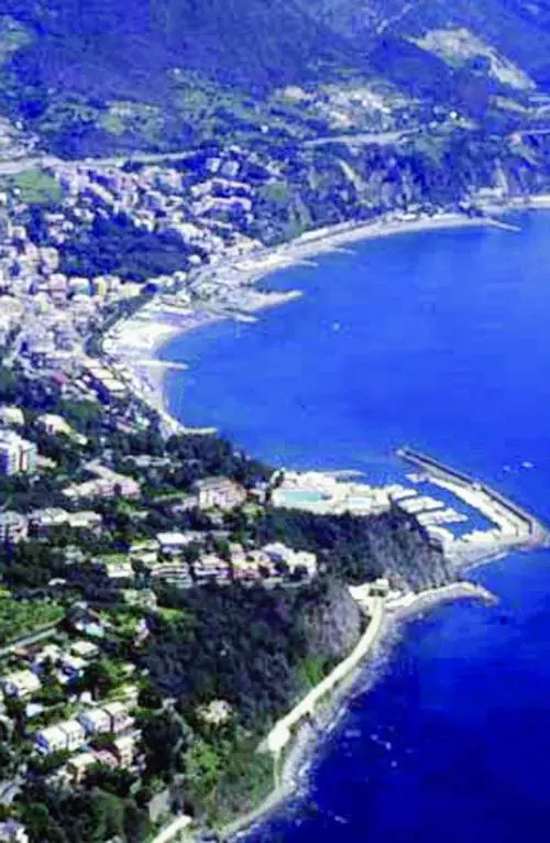 «L’autonomia di Arenzano va difesa a spada tratta»