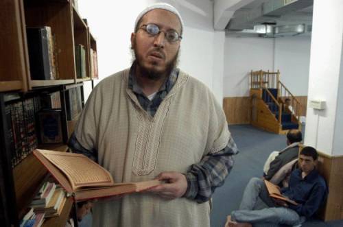 Magistrato sconfessa Amato: liberi l’imam e il suo aiutante