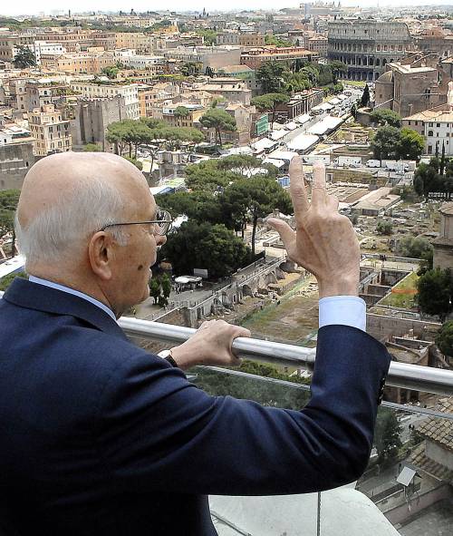 Napolitano: "Per riguadagnare credibilità la politica deve affrontare i cambiamenti necessari"