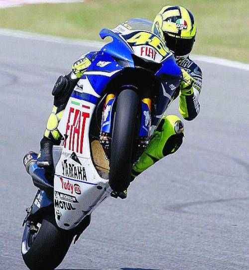 Alle cinque della sera Valentino si scatena