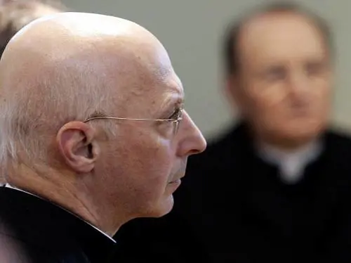 Genova, nuova minaccia a Bagnasco. 
Tre proiettili e una frase: "Io ti ucciderò"