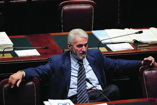 Impossibile trovare la copertura finanziaria per lo sconto sulle tasse allargato a banche e assicurazioni, cè il rischio che si debba intaccare il tesoretto Cuneo fiscale, il governo abbandona il decreto Il sottosegretario allEconomia, Grandi, annunc