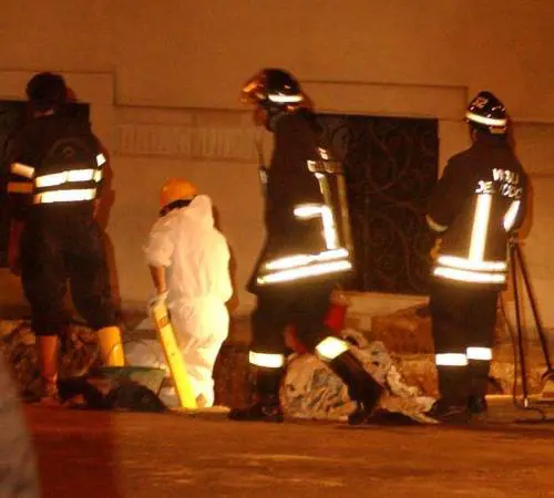 Ubriaco sfonda tubo del gas: due palazzi evacuati