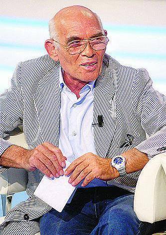 «L’obiettivo dell’Eliseo: il rispetto del diritto e trasformare la società»