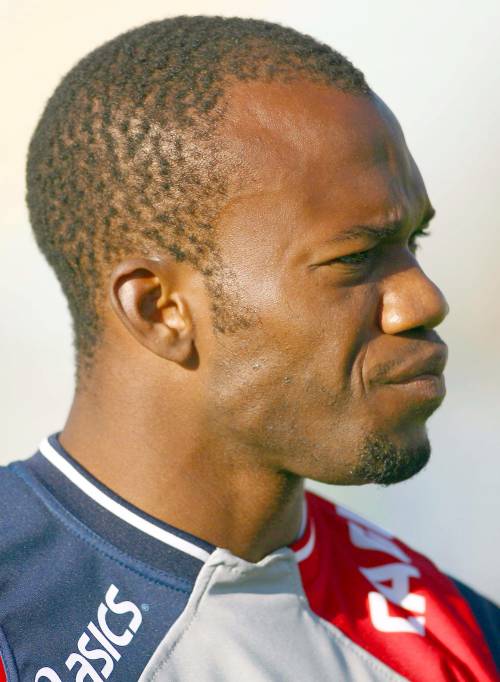 Mercato, Suazo ancora in bilico 
Su Chivu c'è anche il Barcellona