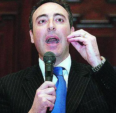 La Provincia mette i rifiuti in un asilo