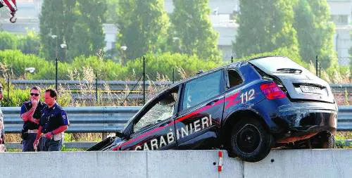 Ladro sperona la «gazzella», morto carabiniere