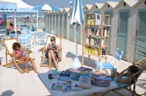 Riviera romagnola: si alza il sipario su "Incontri di mare 2007"