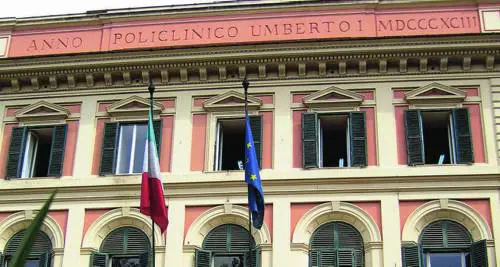 Saltano esami già prenotati: caos e proteste all’Umberto I