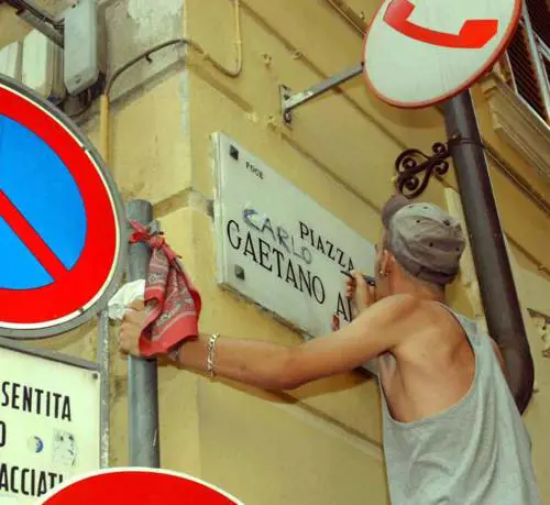 E i negozianti scappano in ferie