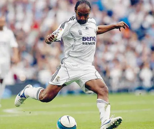 Mancini vuole   Emerson 
Il Real molla Cassano