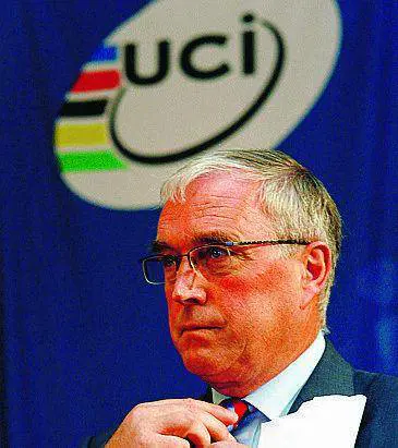 Lipocrisia del ciclismo costretta alla fuga