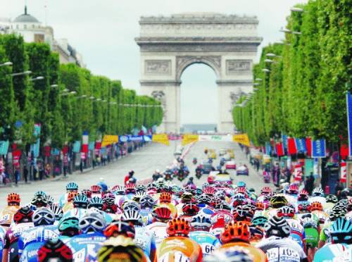 Il Tour dello scandalo non poteva che finire in Spagna