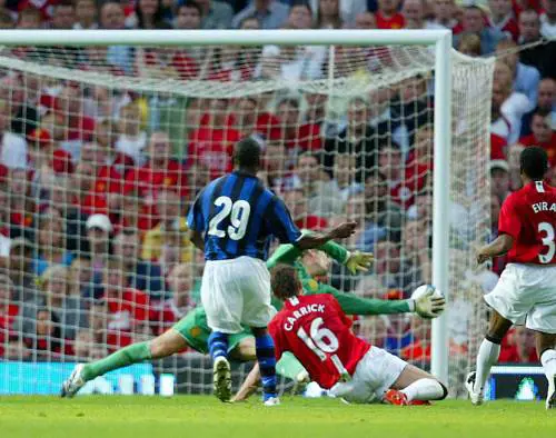 Inter travolgente con Ibra e Suazo