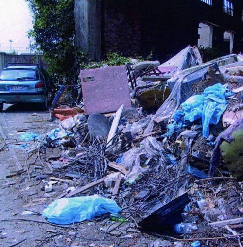 «Accoglienza e repressione per i clandestini irregolari»