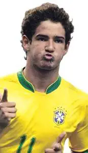 Pato, ingaggio super e casa Brasil. Così il Milan ha battuto Inter e Real