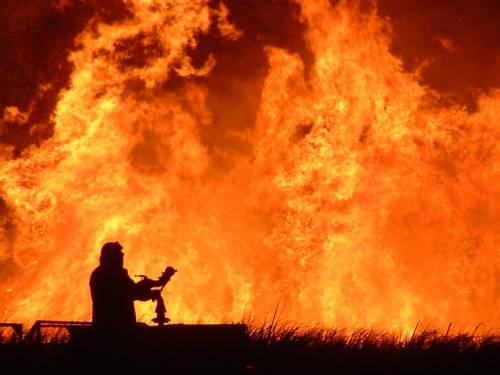 Incendio sulla Sila, morto un giovane
