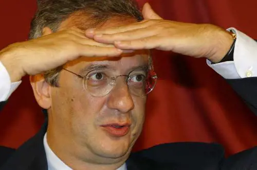 Primarie, ecco la rivolta 
dei veltroniani: "Letta 
e Bindi, basta attacchi"