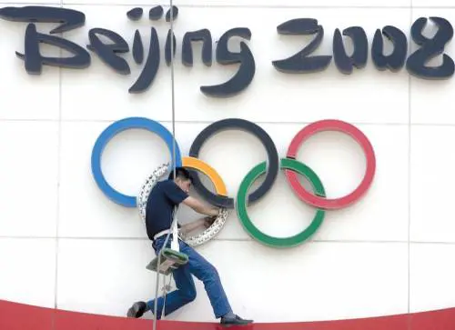 La Cina nasconde 
la faccia dietro i Giochi