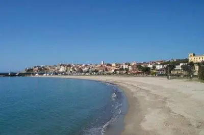 Salerno, precipita elicottero 
Morte le 2 persone a bordo