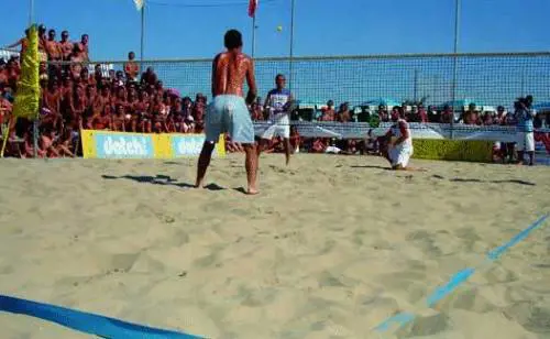 La Romagna esporta i «racchettoni» in Liguria