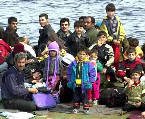 Lampedusa, avvistati 
cinque cadaveri in mare