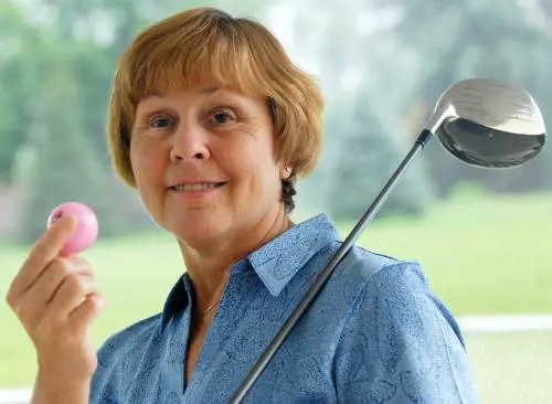 Golfista cieca va in buca da 130 metri