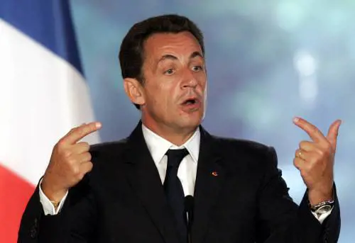 Sarkozy: Europa più forte e amica degli Usa
