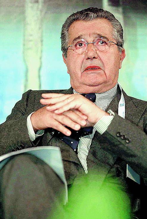 Il Palazzo ora si sente sotto assedio Sospetti sul «regista» De Benedetti
