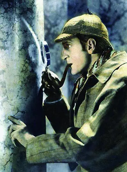 Storie e storiacce con linvestigatore sotto casa