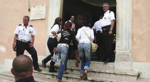 Nuovo blitz anti-prostitute sulla Salaria: ed è polemica