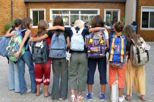 Tutti a scuola con lo zaino tecnologico