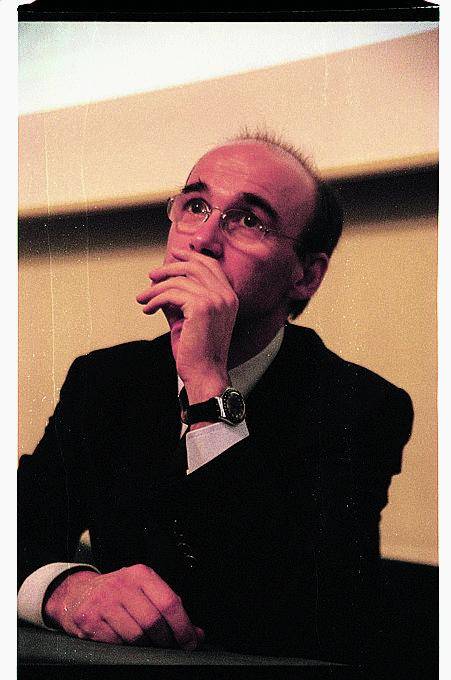 Soru si fa una legge ad personam per risolvere il conflitto d’interessi