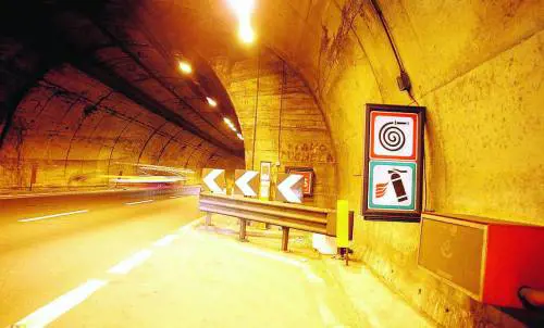 Le gallerie italiane? Un buco nero