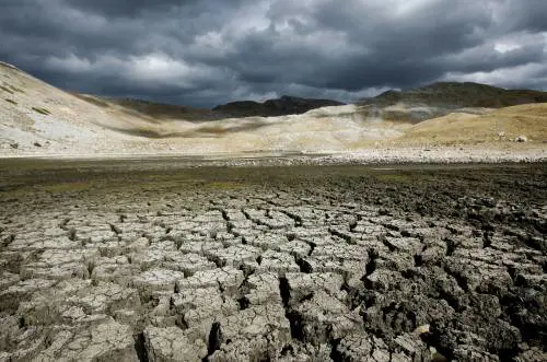"La calamità naturale è il ministro"