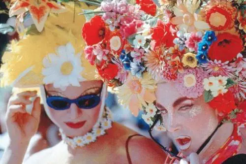 Ma com’è buono il comunista con i trans