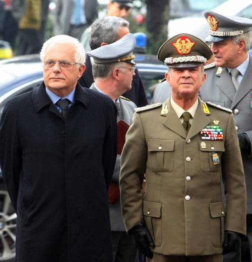 Il generale: "Andrò fino in fondo. Zittito chi mi accusava di mentire"