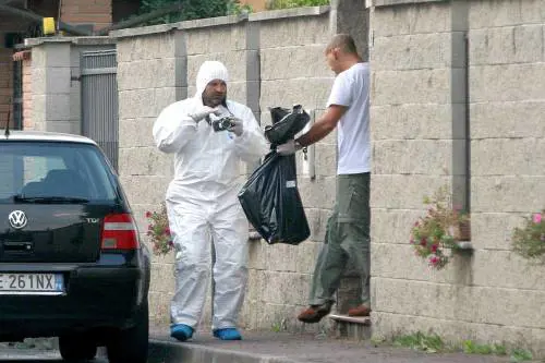 Garlasco, niente impronte di Alberto sul muretto della villa